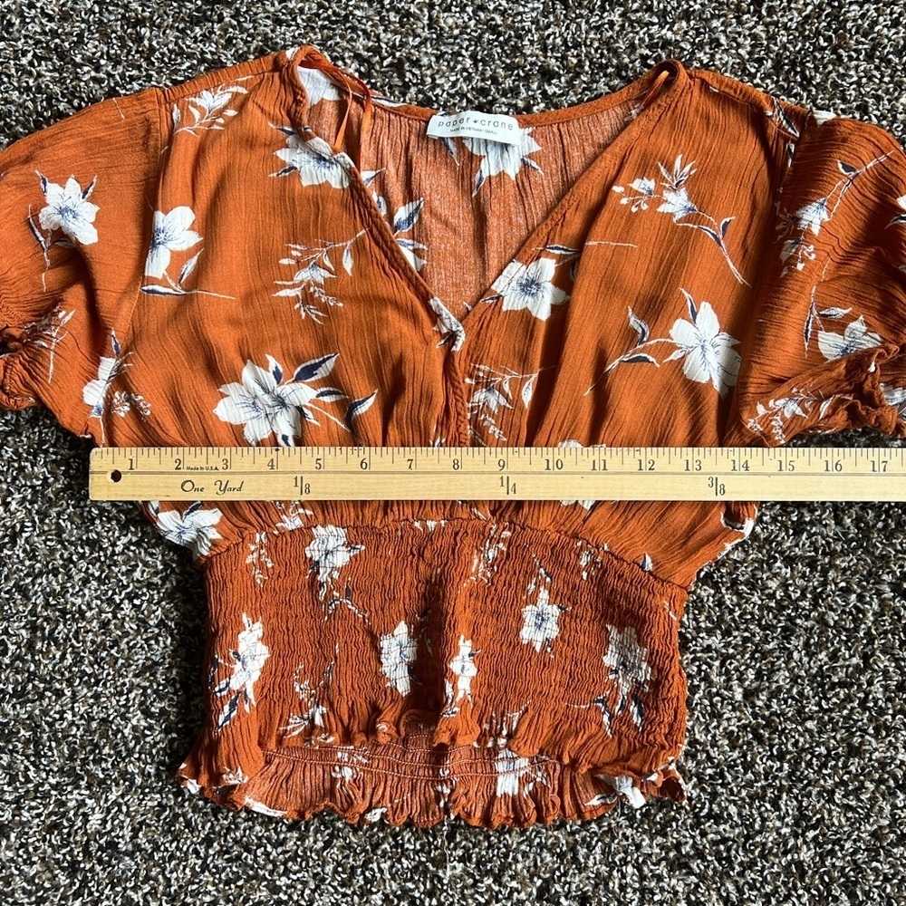 Paper Crane Rust Floral Blouse - Picture 5 of 6